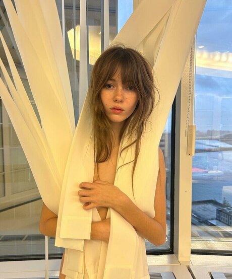 Sephira Lily Street estrella del sexo imagen