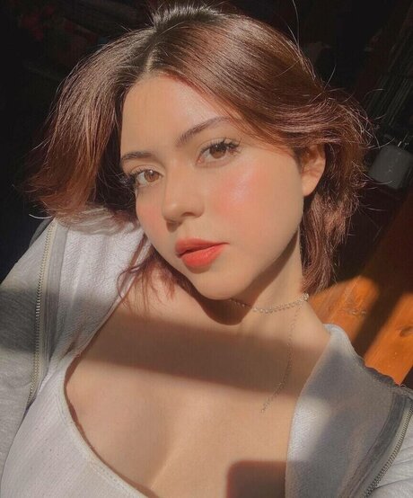 Vaniasse modèle gratuit des photos