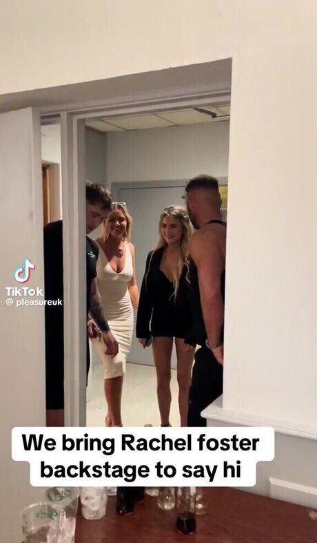 Hen Party Fun modèle exclusif galerie