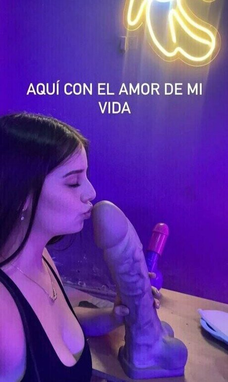 Marianahoyosr sexy pornstar photos