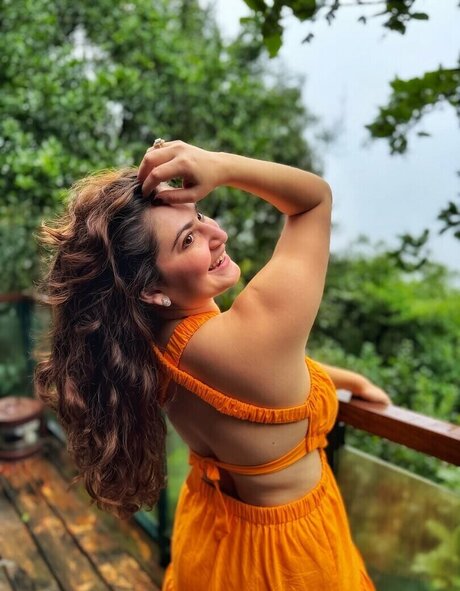 Shivaleeka Oberoi model exclusive photo