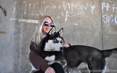 jassietailorfree étoile érotique collection