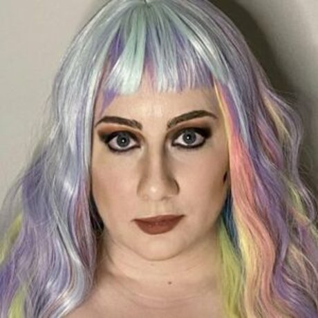 PennythePAWG art star du porno des photos