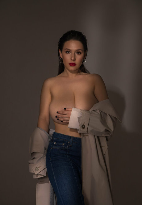 adrianafenice modèle magnifique galerie