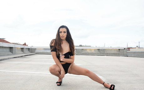 momoneyyymoprobzzz estrella xxx galerías