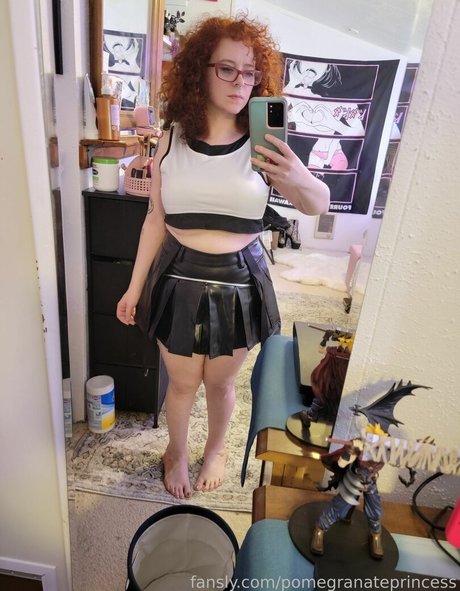 Pomegranate Princess estrella porno de alta calidad archivo