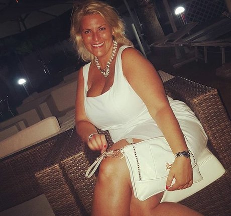 Laura Leonardi modelo bonita archivo