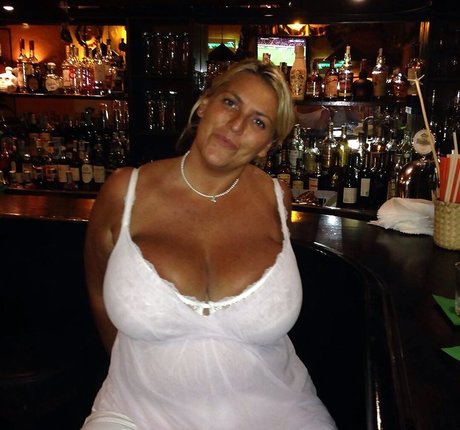 Laura Leonardi modèle sympa photos