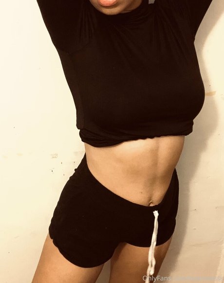 avatreatsss modèle joli galerie