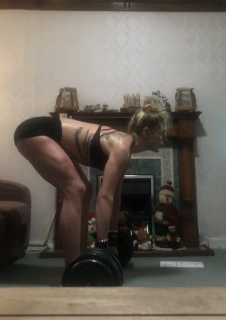 hornycavegirl étoile de haute qualité archive