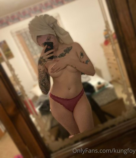 Kungfoy star nude images