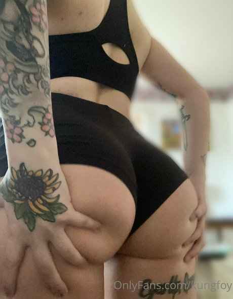 Kungfoy naked pornstar gallery