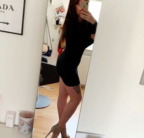 pattaya ladyboy onlyfans nude pic