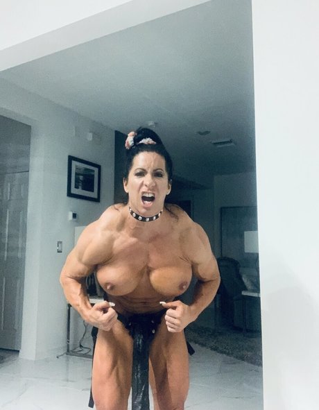 angelasalvagno modelo mejor foto