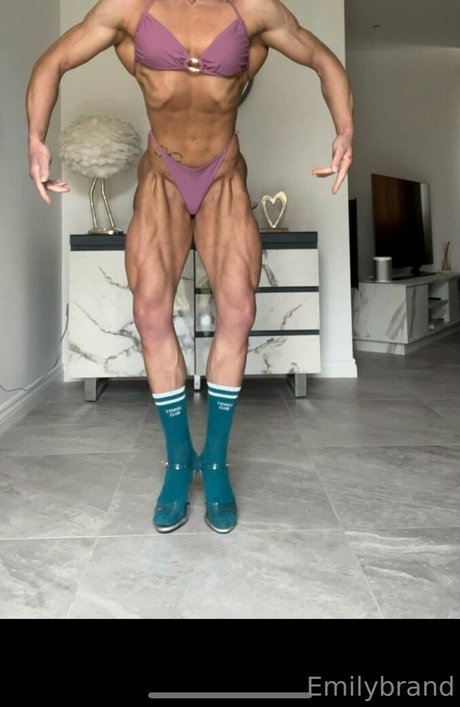 emilyjbrand98 jolie star du porno images