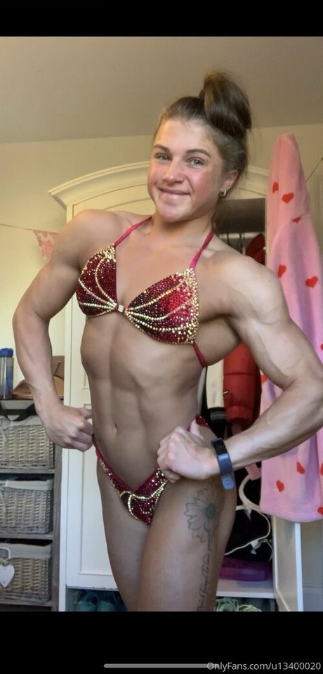 emilyjbrand98 desnudos estrella galerías