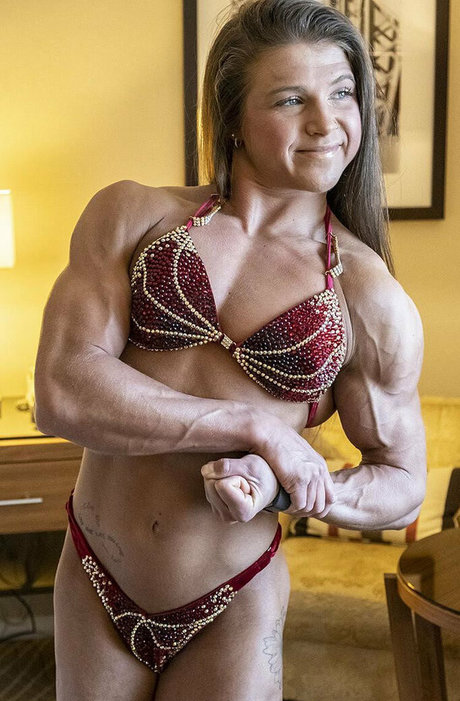 emilyjbrand98 actrice libre photo