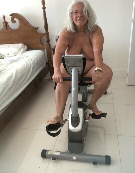 thebumbumbaroness star du porno sexy galeries