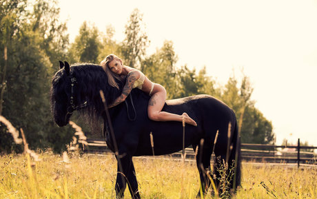 katehound modèle pornographique images