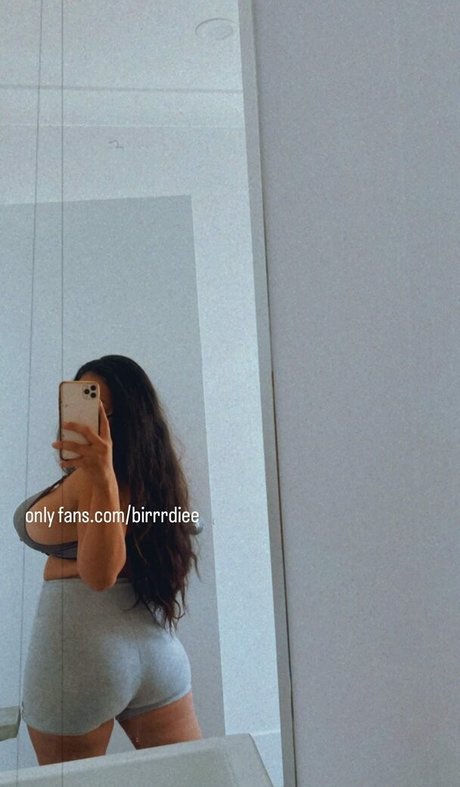 mzbirrrdiee exclusive star images