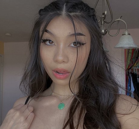 Trin Lovell actriz desnuda imágenes