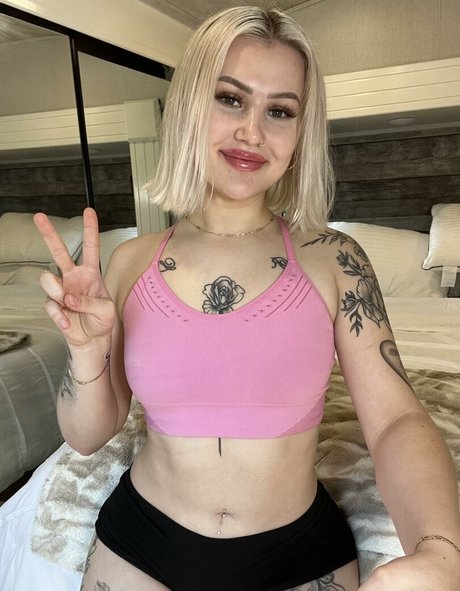 Leeza étoile sexy img