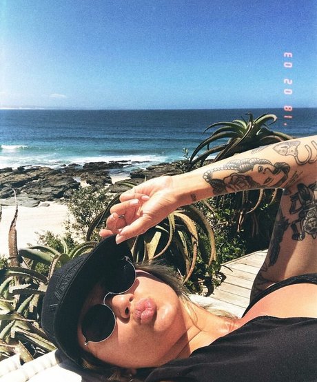 Daria Perel modelo agradable archivo