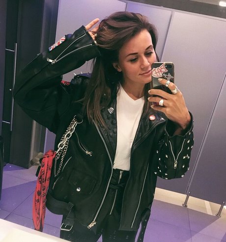 Daria Perel modèle parfait archive