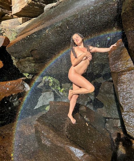 Bella Fiore star du porno gratuite img