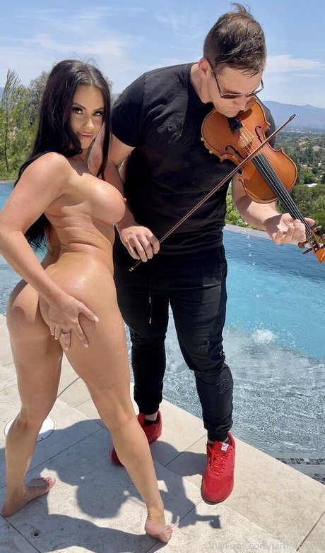 iamthmpsn nudes pornstar picture