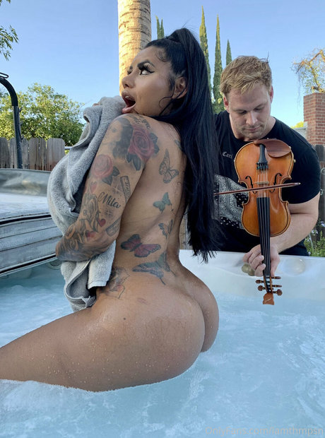 iamthmpsn modelo superior galería