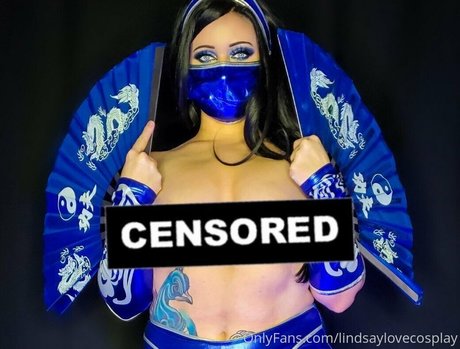 lindsaylovecosplay modelo desnudos imágenes