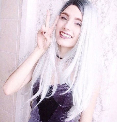 Danna Alquati bonita modelo archivo