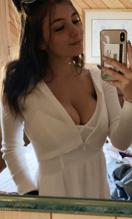 Sarao Sulli arte estrella porno imágenes