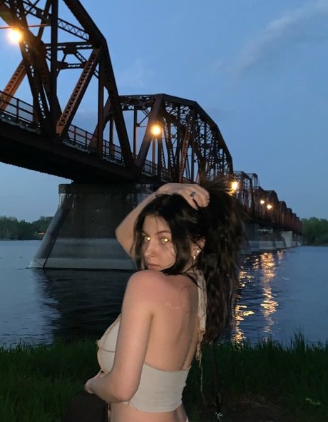 Sarao Sulli estrella del arte galerías