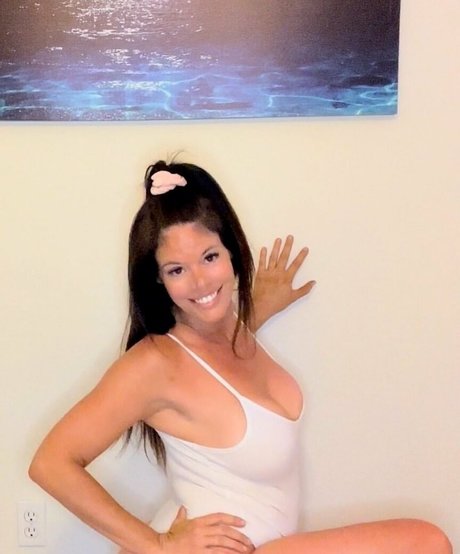 OnlyJans2023 modelo de alta definición foto