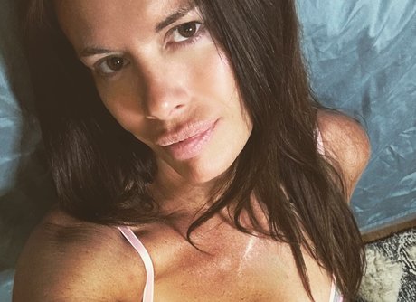 OnlyJans2023 mannequin img