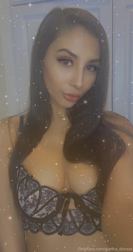 Gianna diorxxx modelo hd fotos