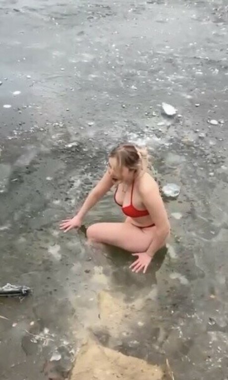 cirizzzle actrice chaude images