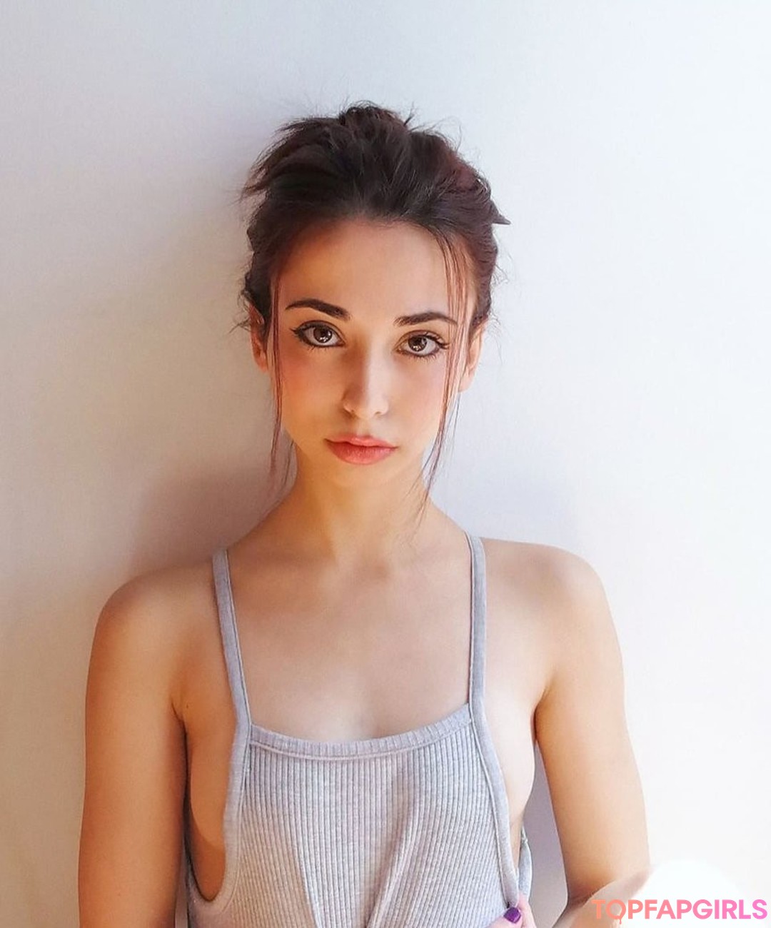 Lucrelisa modelo mejor imágenes