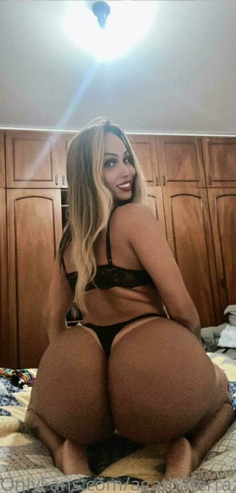 agathaferrazz haut étoile des photos