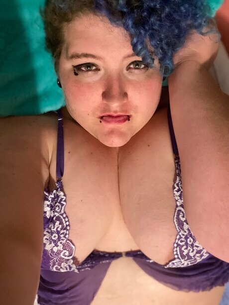 Adolescente asiática delgada onlyfans mejor arte imagen