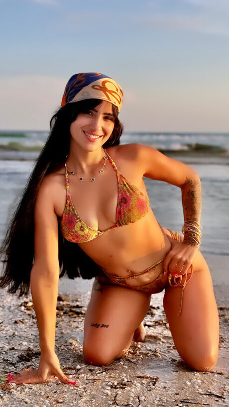 Daili model erotic archive