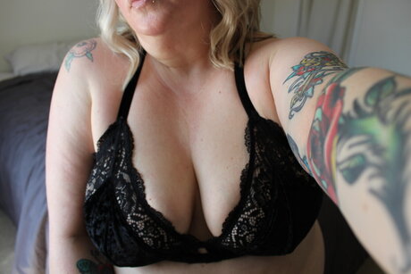 Zephyr Wren star erotic picture