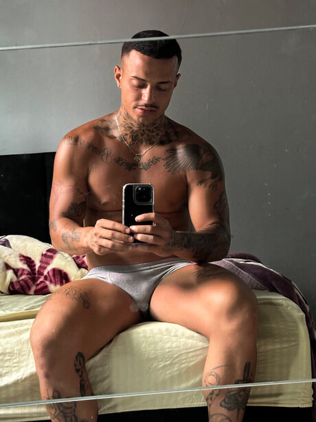 Lucas Fernandes erotic star pic
