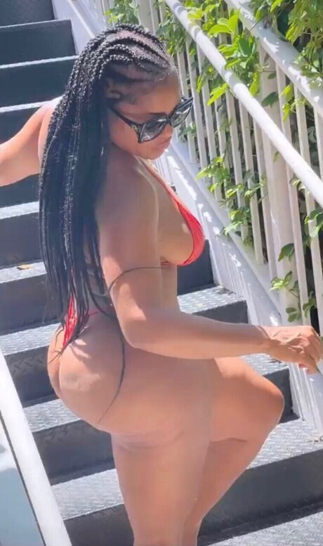 Ms Williams_ xxx model img