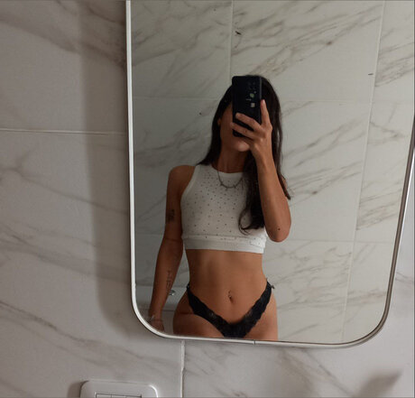 AINA_ star pornographic gallery