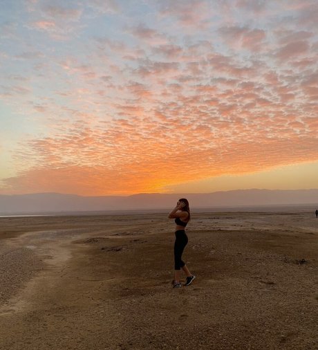 Yuval Hofesh actriz de arte fotos