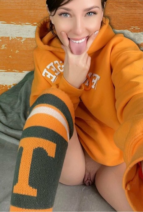 maggienolia modelo gratis imágenes