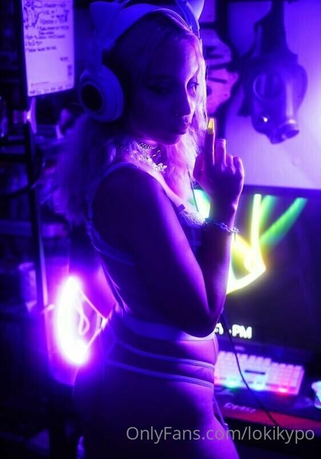 lokikypo modelo bonita imagen